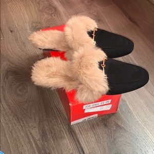 New Furry mules